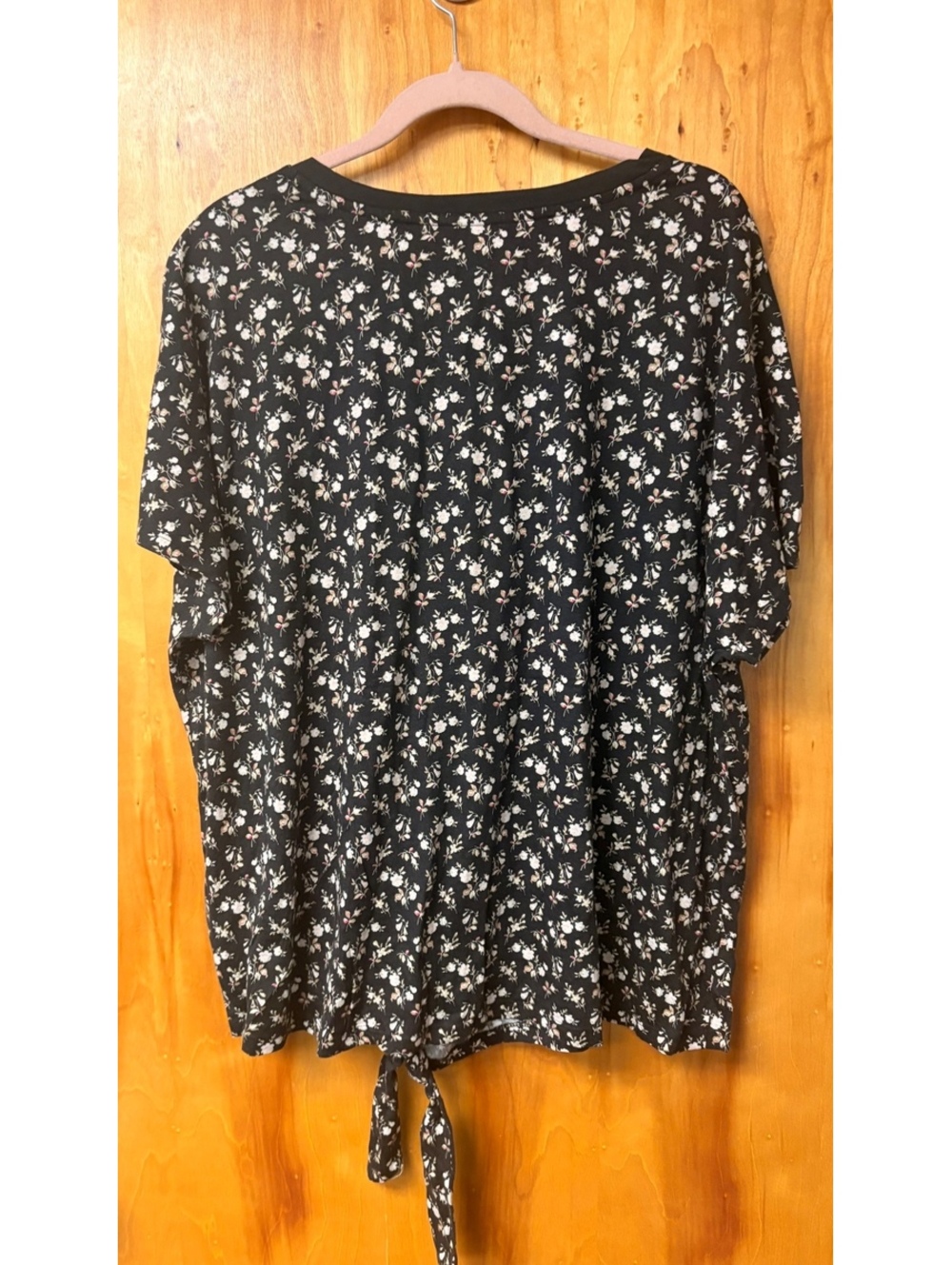 Lauren Ralph Lauren Black Floral Tie-Front Blouse Plus Size 3X - Picture 3 of 10